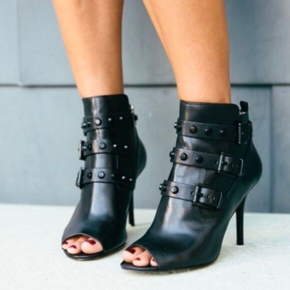 Michael Kors Bryn Black Soft Leather Studded Boots Size 9 Buckle Ankle Peep Toe - Picture 1 of 14